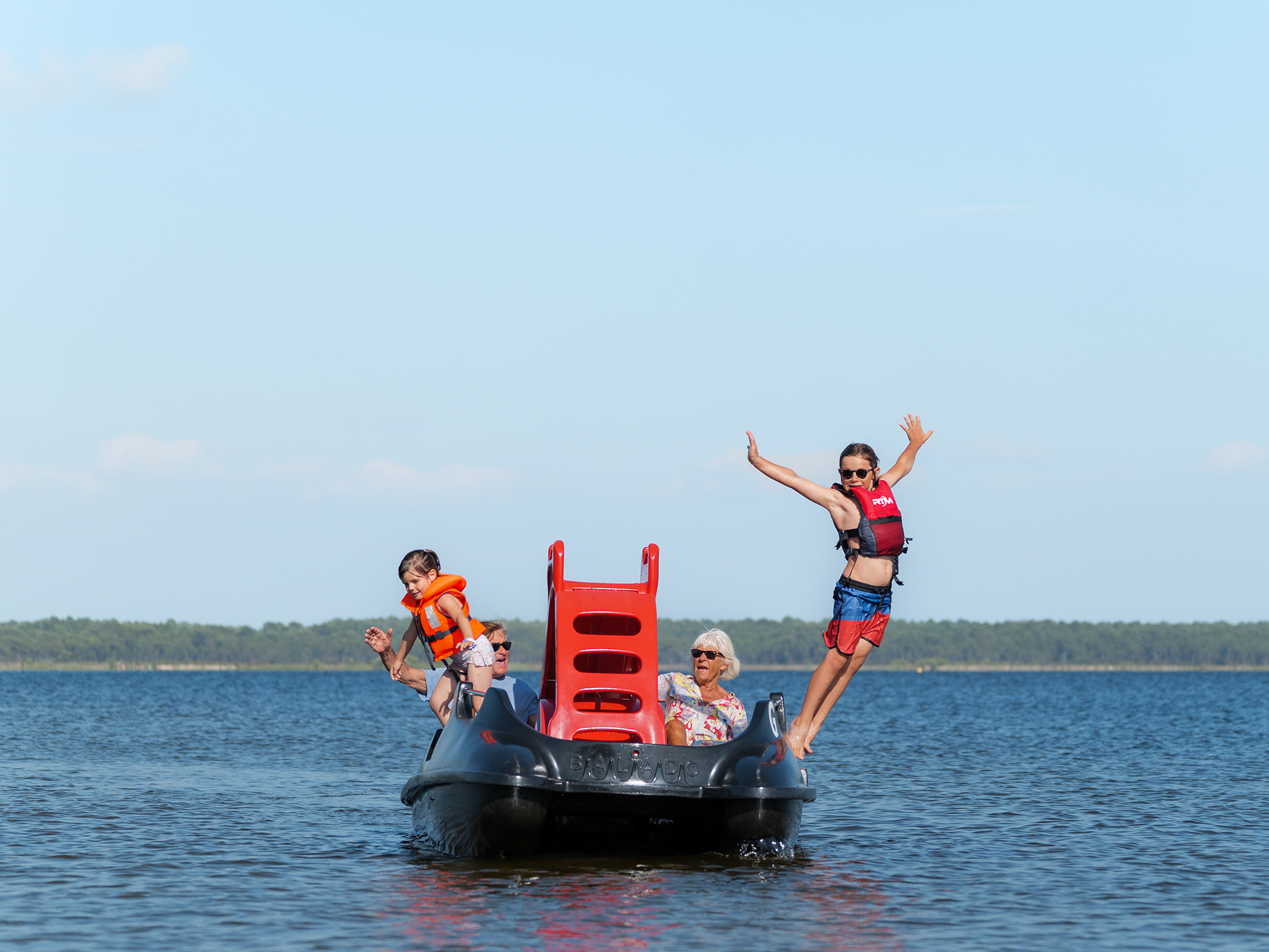 activité pédalo au lac de lacanau